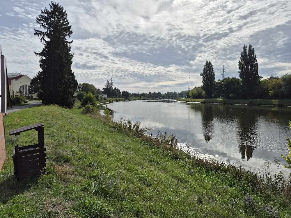 Uhříněves - Zbraslav